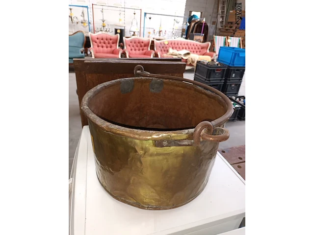 Lot 397 - koperen ketel - afbeelding 2 van  3