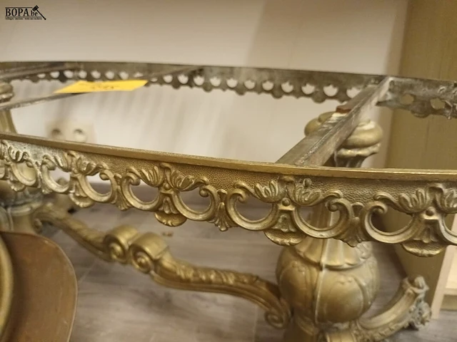 Lot 398 - koperen tafel onderstel - afbeelding 4 van  4