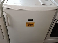 Lot 399 - koelkast zanussi - afbeelding 1 van  5
