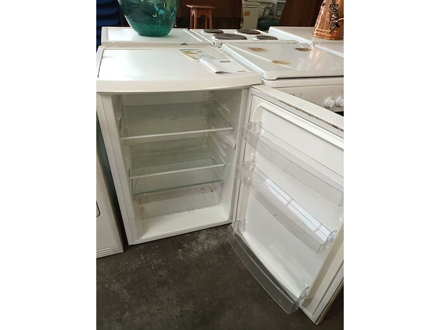 Lot 399 - koelkast zanussi - afbeelding 3 van  5