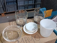 Lot 4 - amusepotjes en schoteltjes - afbeelding 1 van  2