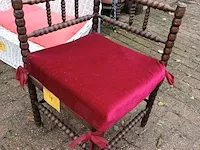 Lot 4 - antieke bobbin hoekstoel - afbeelding 2 van  6