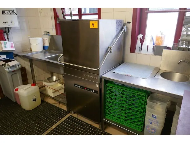 Lot 4 - doorschuifvaatwasser comenda - afbeelding 1 van  7