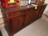 Lot 4 - dressoir kast