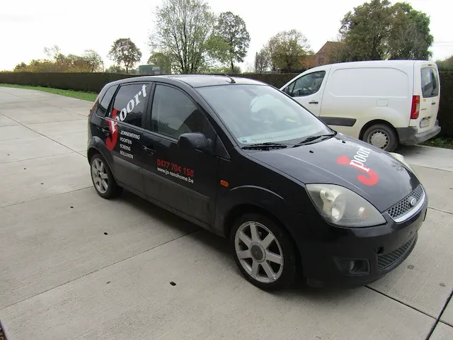 Lot 4 - ford fiesta (2007-chass.wf0hxxgajh7t80706) - afbeelding 8 van  14