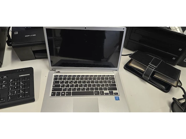 Lot 4 - laptop schneider voor onderdelen + tablet - afbeelding 7 van  8