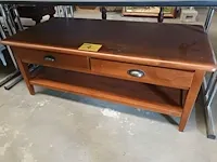 Lot 4 - massief houten salontafel