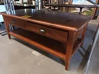 Lot 4 - massief houten salontafel - afbeelding 2 van  3