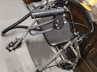 Lot 4 - rollator - afbeelding 2 van  2