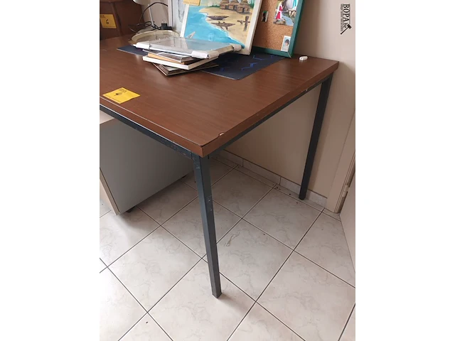 Lot 4 - tafel - afbeelding 2 van  3