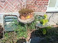 Lot 4 - terrastafeltje met stoelen