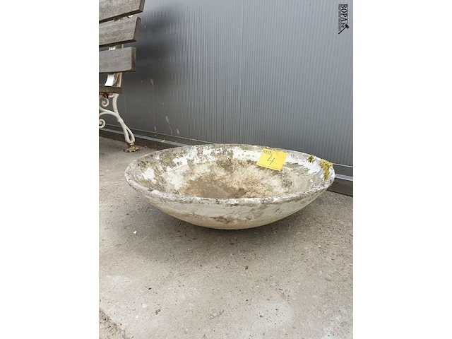 Lot 4 - vintage tuinschaal - afbeelding 4 van  4