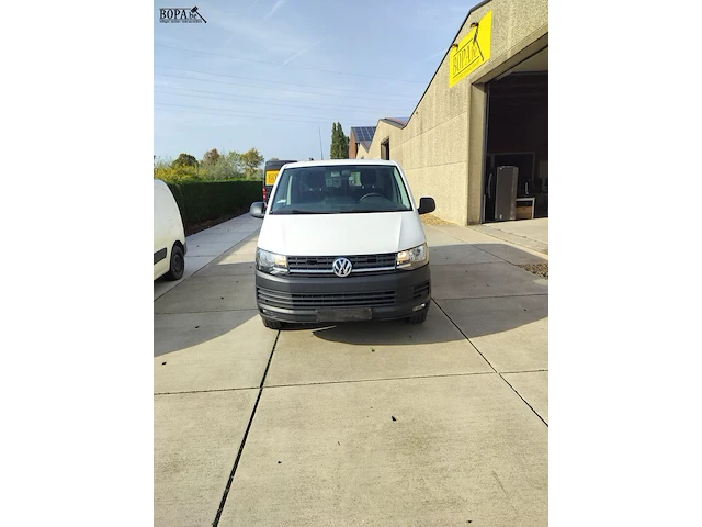 Lot 4 - volkswagen combi (2016-chass.wv2zzz7hzgh079129) - afbeelding 1 van  35