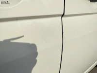 Lot 4 - volkswagen combi (2016-chass.wv2zzz7hzgh079129) - afbeelding 21 van  35