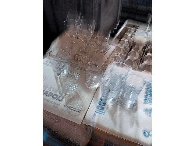 Lot 40 - amuse en druppel glaasjes 240 stuks - afbeelding 3 van  4