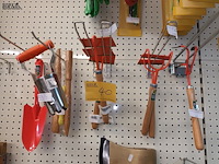 Lot 40 - divers tuingereedschap. 9 stuks - afbeelding 1 van  4