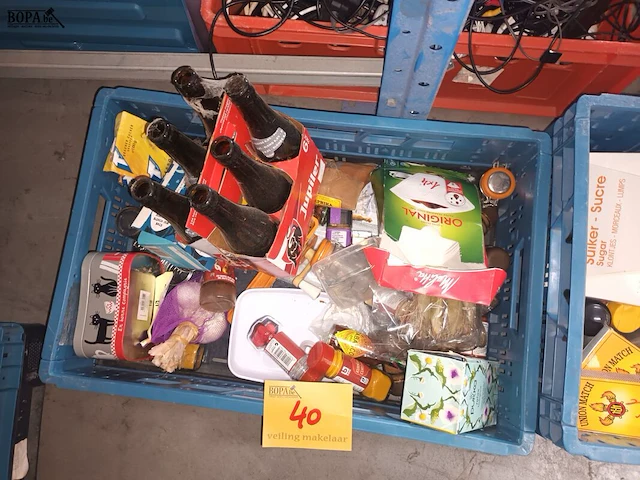 Lot 40 - keuken benodigdheden. 3 bakken - afbeelding 5 van  5