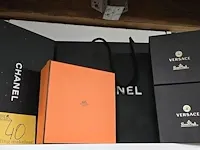 Lot 40 - lege verpakking chanel, versace,hermes - afbeelding 1 van  2