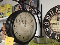 Lot 40 - muurklokken 3 stuks - afbeelding 3 van  4