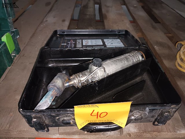 Lot 40 - soldeerbout sievert in koffer - afbeelding 1 van  2