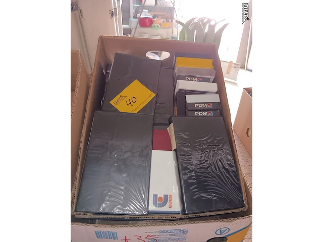 Lot 40 - video cassettes, cd’s en dvd’s. ca. 130 stuks - afbeelding 4 van  5