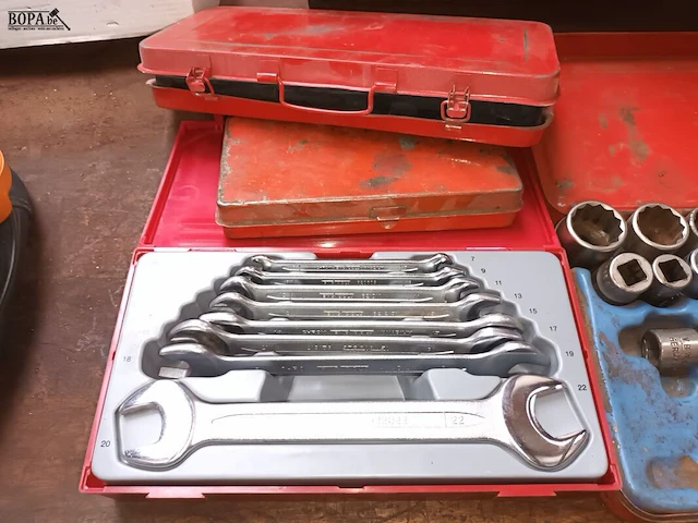 Lot 401 - handgereedschap - afbeelding 4 van  4