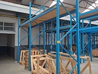 Lot 401 - magazijnstelling - afbeelding 1 van  4