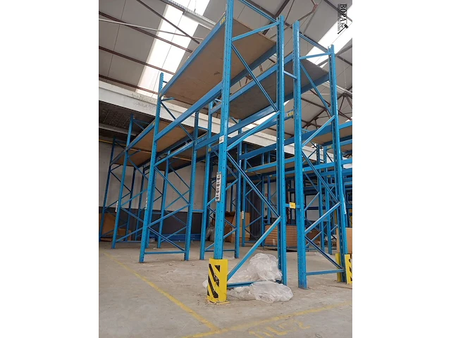 Lot 403 - magazijnstelling - afbeelding 3 van  4