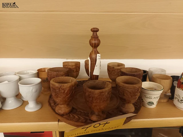 Lot 407 - eierdopjes. 30 stuks - afbeelding 3 van  4