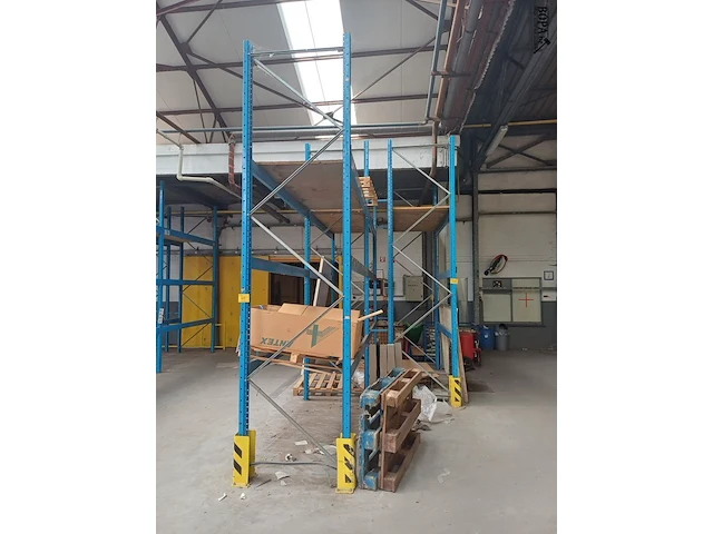 Lot 408 - magazijnstelling - afbeelding 2 van  5