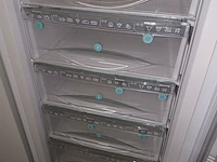 Lot 409 - diepvriezer miele - afbeelding 5 van  5