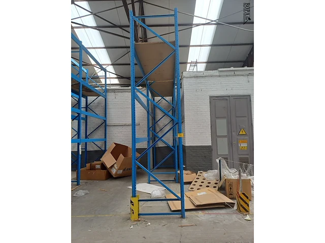 Lot 409 - magazijnstelling - afbeelding 2 van  3