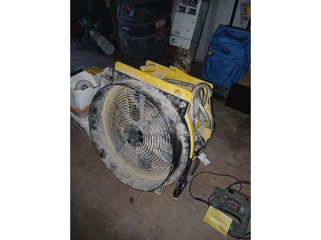 Lot 41 - dryfast axiaal ventilator - afbeelding 1 van  2