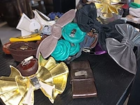 Lot 41 - kledij accessoires - afbeelding 3 van  5
