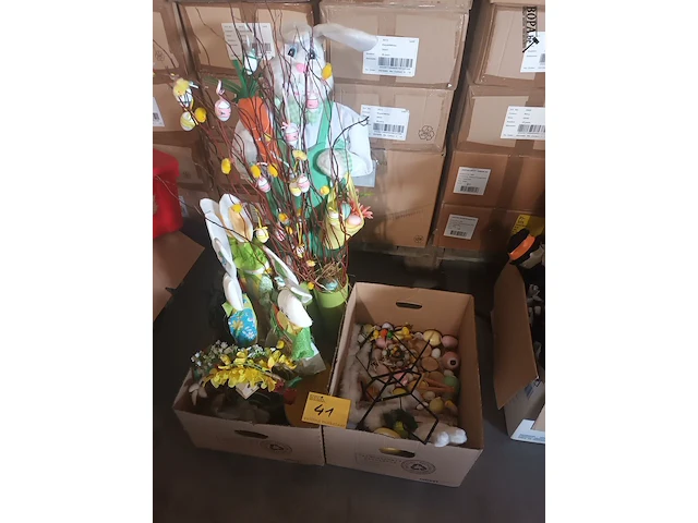 Lot 41 - lot paasdecoratie - afbeelding 1 van  4