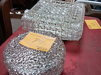 Lot 41 - plafondlamp. 2 stuks - afbeelding 1 van  2