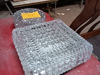 Lot 41 - plafondlamp. 2 stuks - afbeelding 2 van  2