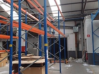 Lot 411 - magazijnstelling - afbeelding 1 van  4