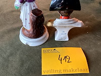 Lot 412 - beeldje napoleon gemerkt/beeldje vrouw schade, 2 stuks - afbeelding 2 van  3