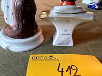 Lot 412 - beeldje napoleon gemerkt/beeldje vrouw schade, 2 stuks - afbeelding 3 van  3