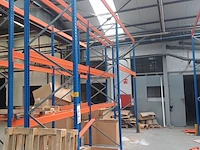 Lot 413 - magazijnstelling - afbeelding 1 van  3