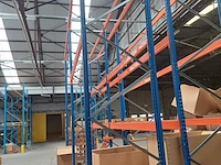 Lot 413 - magazijnstelling - afbeelding 2 van  3