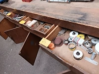 Lot 413 - werkmateriaal en onderdelen - afbeelding 1 van  7