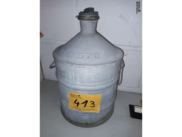 Lot 413 - zinken bidon van 10 liter - afbeelding 1 van  3