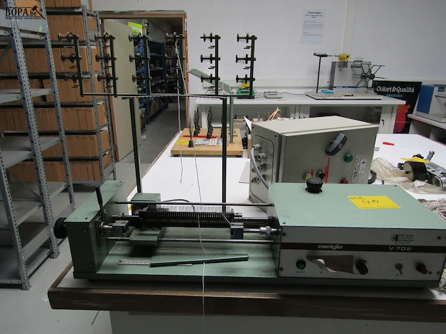 Lot 414 - garenwrijvingsmachine zweigle - afbeelding 5 van  10