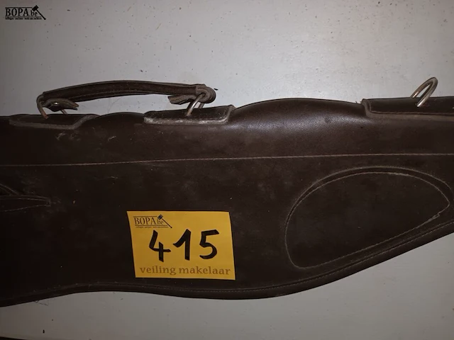 Lot 415 - draagtas voor jachtgeweer - afbeelding 3 van  4