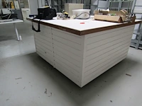 Lot 415 - vierkante werktafel - afbeelding 4 van  4