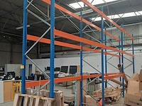 Lot 416 - magazijnstelling - afbeelding 1 van  3