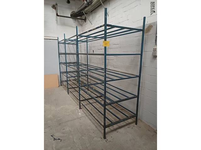 Lot 417 - metalen rek - afbeelding 1 van  3