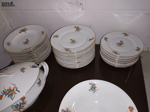 Lot 418 - art deco eetservies. 42 stuks - afbeelding 3 van  5